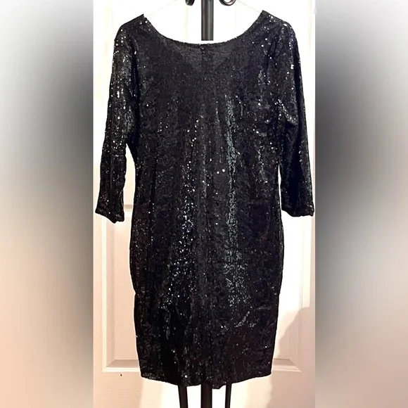 ✨ All That Glitters – Black Sequin Bodycon Dress (XL) ✨ - Picture 2 of 6
